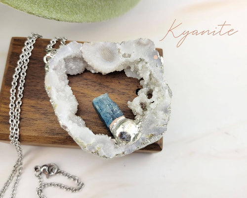 Silver Druzy Necklace - Geode Pendant Necklace - Pretty Crafty Lady Shop
